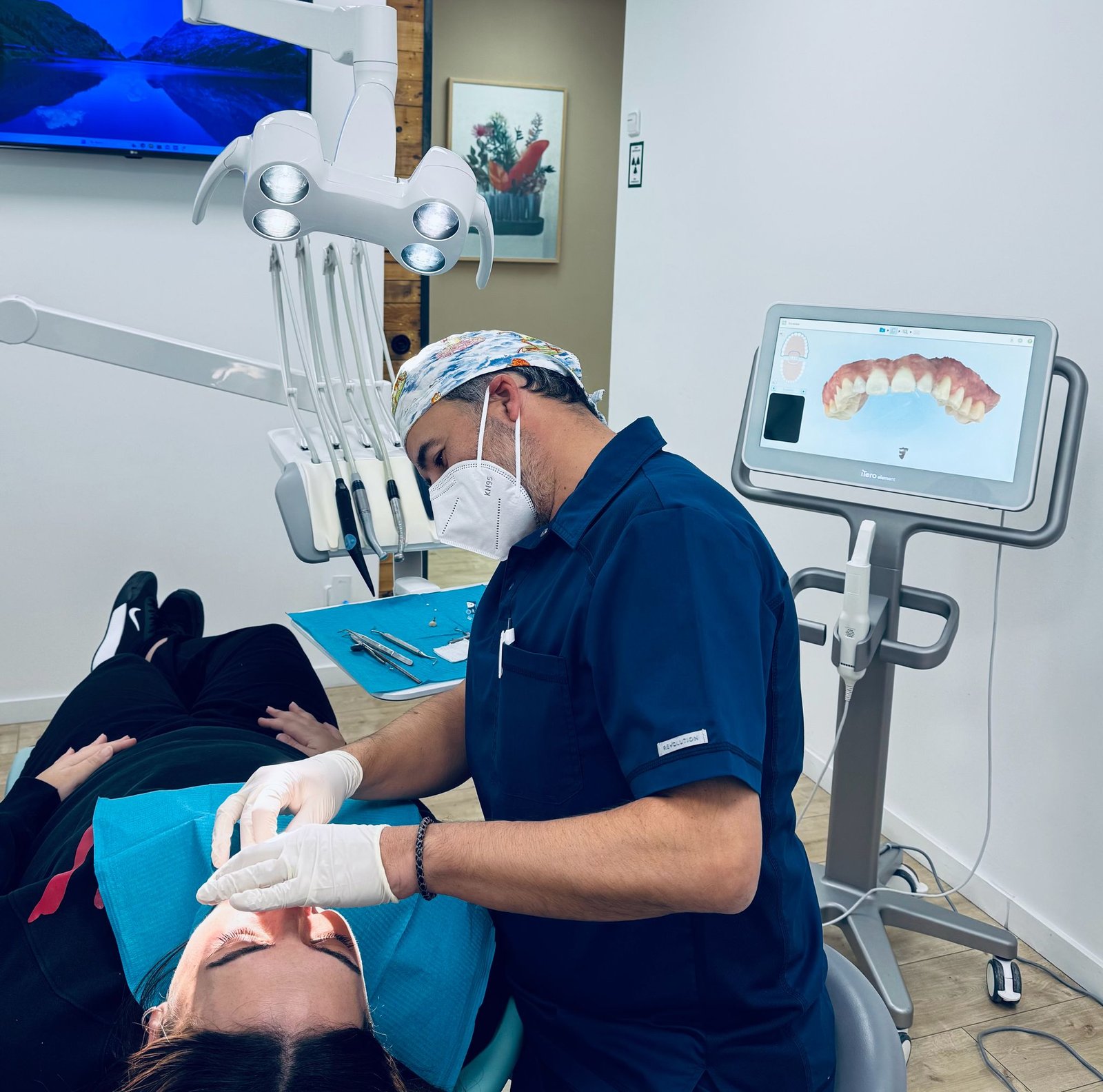 WhatsApp Image 2025-12-16 at 17.34.48 (1)